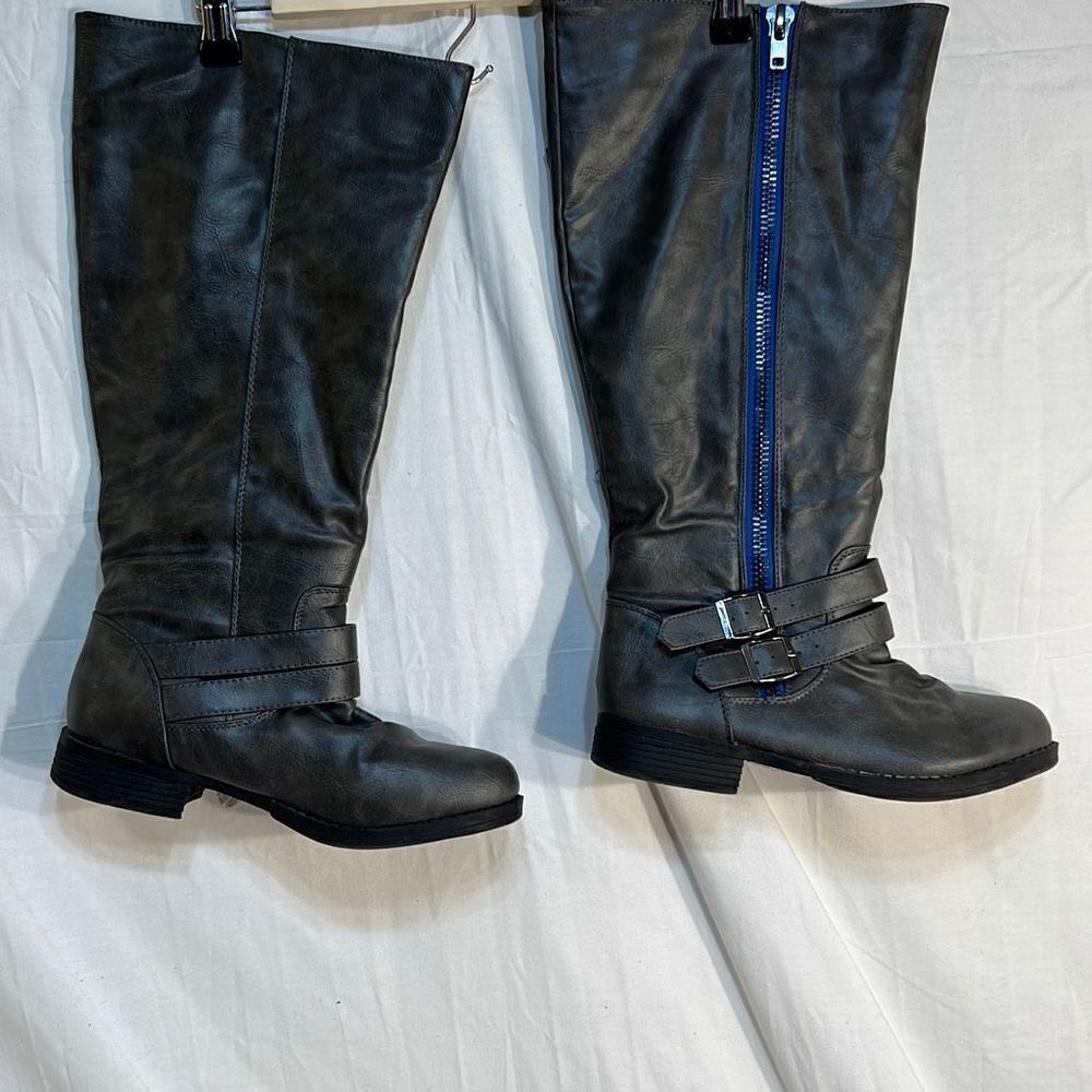 journee collection knee high full zip boots-women 8.5‎